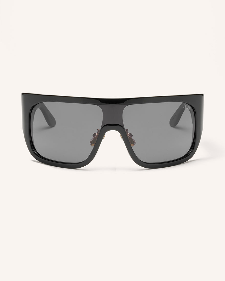 BLACK / BLACKOUT