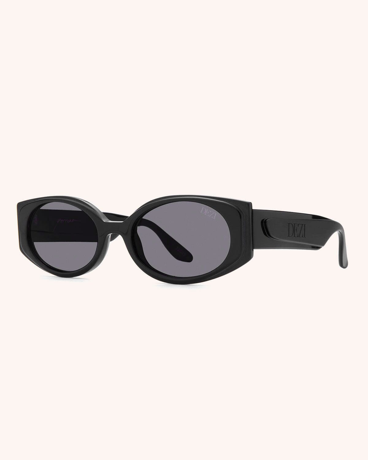 BLACK / BLACKOUT